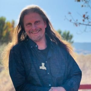 Meet your Posher, Ian